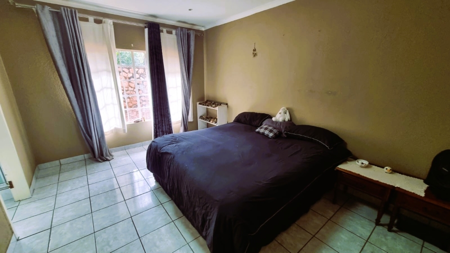 3 Bedroom Property for Sale in Azalea Park North West